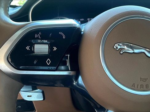 Used 2023 Jaguar F-PACE S AWD/4WD image 24