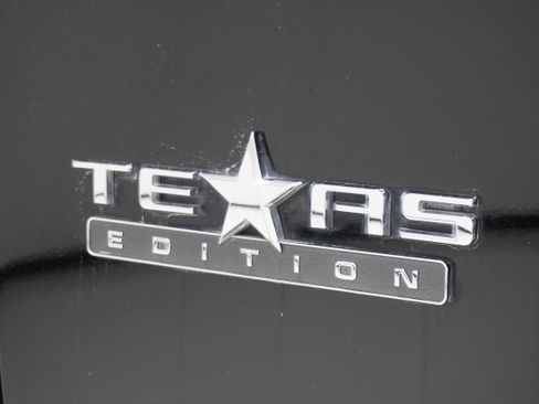 Used 2021 Chevrolet Silverado 1500 LT w/ Diesel Off-Road Package AWD/4WD image 9