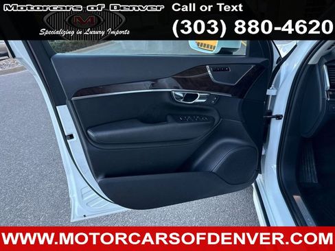 Used 2017 Volvo XC90 T6 Momentum w/ Vision Package image 22