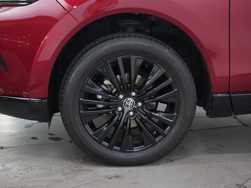 Used 2024 Toyota Venza Nightshade image 30