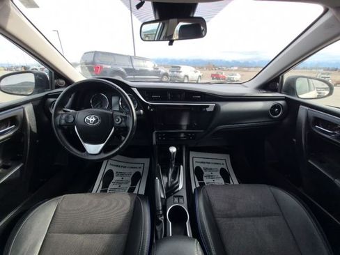 Used 2018 Toyota Corolla SE image 19