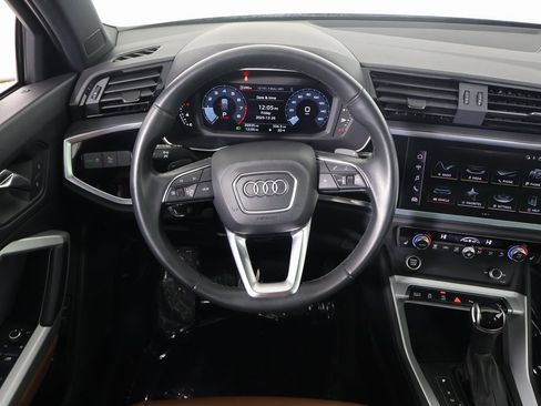 Used 2023 Audi Q3 2.0T Premium w/ Convenience Package image 32