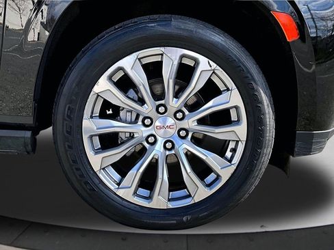 Used 2023 GMC Yukon Denali image 34