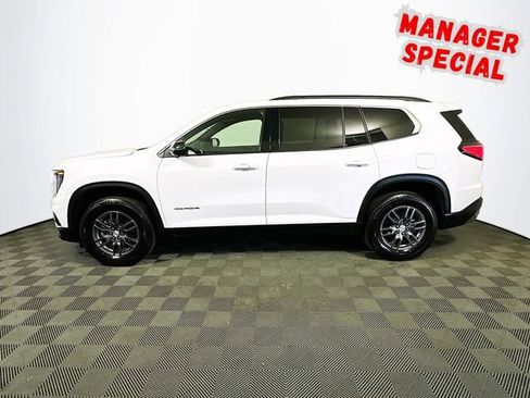 Used 2025 GMC Acadia Elevation image 5