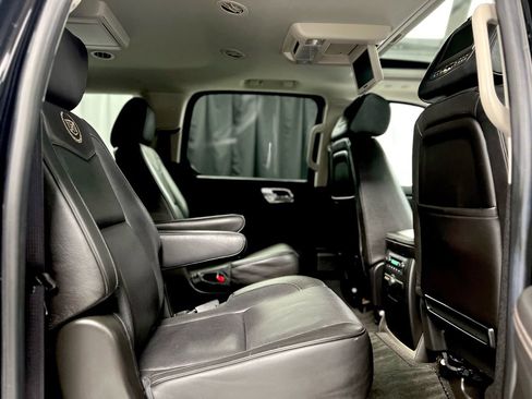 Used 2014 Cadillac Escalade ESV Platinum image 26