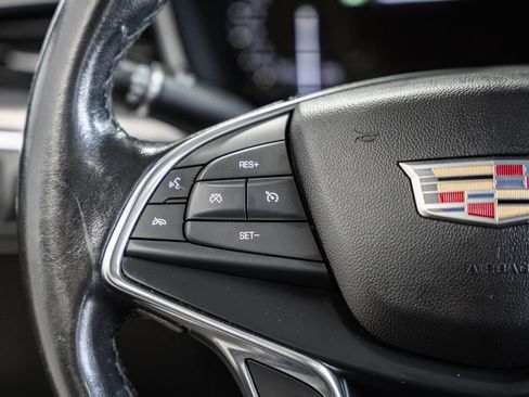 Used 2019 Cadillac XT5 Luxury image 32