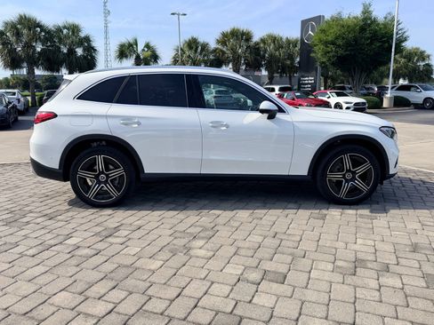 Certified 2026 Mercedes-Benz GLC 300 image 8
