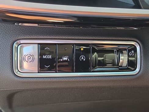 New 2025 Buick Envision Sport Touring image 18