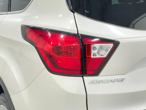 Used 2019 Ford Escape Titanium image 35