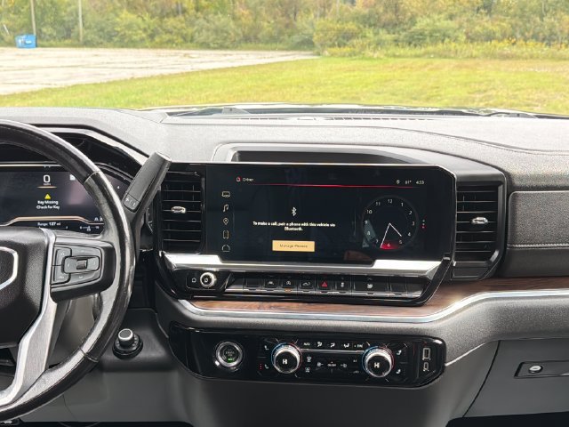 Used 2022 GMC Sierra 1500 SLT AWD/4WD image 23