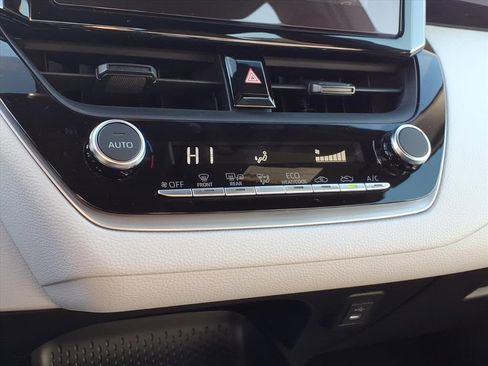 Certified 2026 Toyota Corolla SE image 18