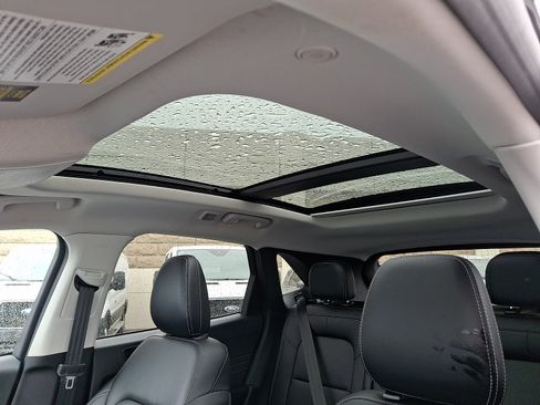 Used 2022 Ford Escape SEL AWD/4WD image 15