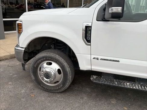 Used 2019 Ford F350 XL w/ Power Equipment Group image 10