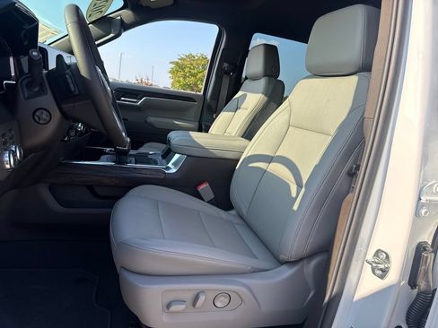 New 2026 GMC Sierra 1500 SLT w/ SLT Premium Plus Package AWD/4WD image 15