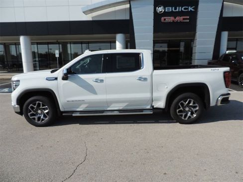 New 2026 GMC Sierra 1500 SLT image 8