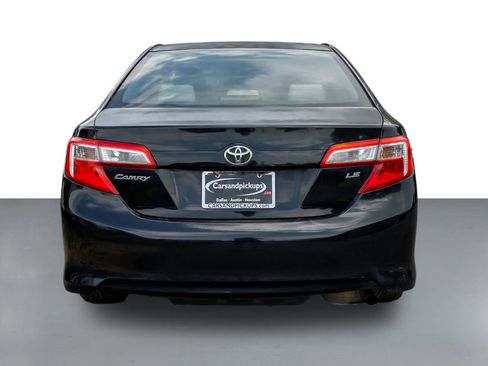 Used 2012 Toyota Camry LE image 8