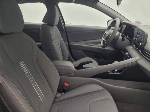 Used 2021 Hyundai Elantra SEL FWD image 21