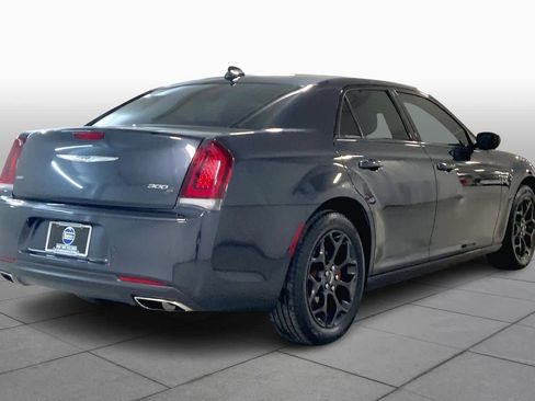 Used 2019 Chrysler 300 S w/ 300S Premium Group image 12