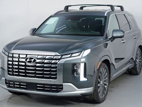 Used 2023 Hyundai Palisade Calligraphy image 49