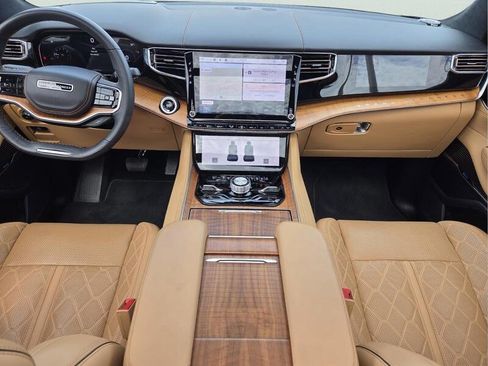 Certified 2024 Jeep Grand Wagoneer Series III AWD/4WD image 16