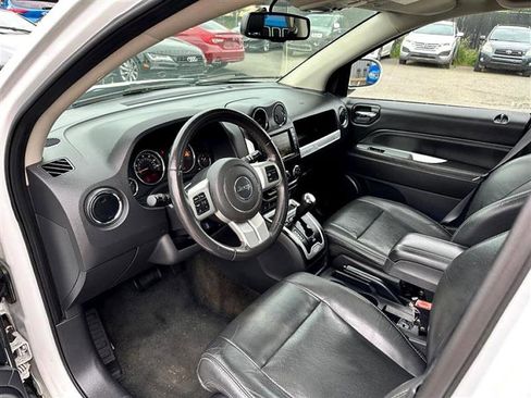 Used 2017 Jeep Compass High Altitude image 11