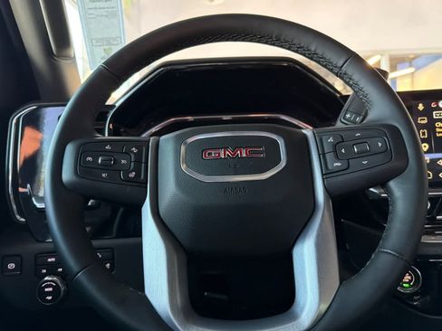 Used 2026 GMC Sierra 1500 Elevation AWD/4WD image 25