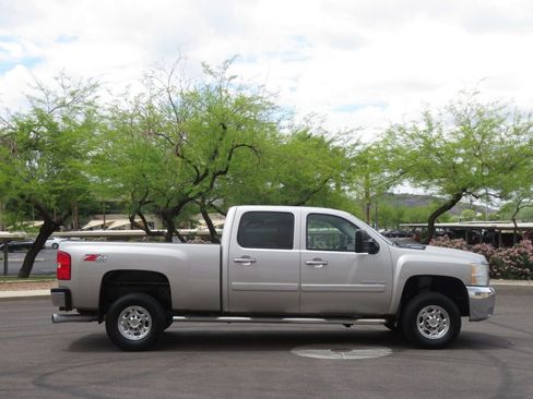 Used 2008 Chevrolet Silverado 2500 LTZ w/ Safety Package image 3