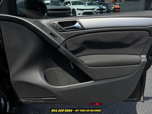 Used 2013 Volkswagen Golf 4-Door FWD image 24