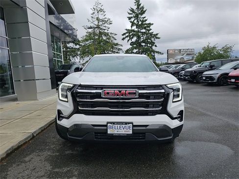 New 2025 GMC Terrain Elevation w/ Technology Package II image 2