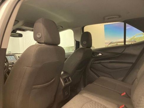 Used 2019 Chevrolet Equinox LT FWD image 12