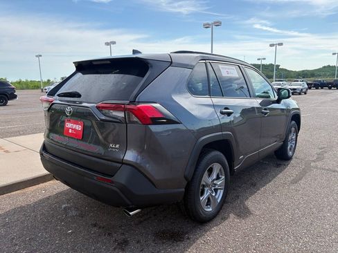 Certified 2025 Toyota RAV4 XLE AWD/4WD image 8