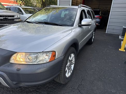 Used 2007 Volvo XC70 AWD/4WD image 13