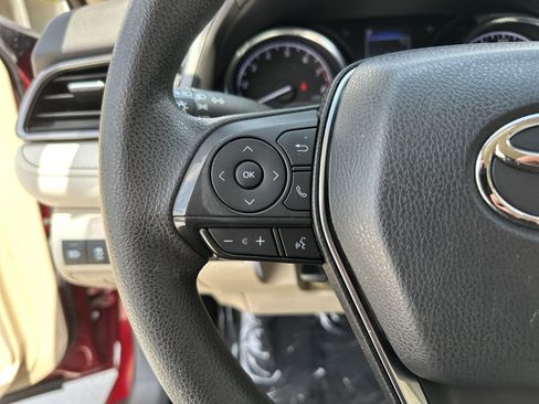 Certified 2020 Toyota Camry LE FWD image 19
