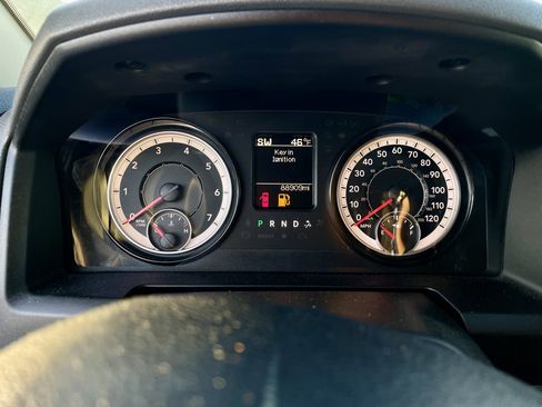 Used 2018 RAM 1500 Express image 19