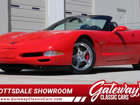 Used 2000 Chevrolet Corvette Convertible w/ Memory Pkg RWD image 1