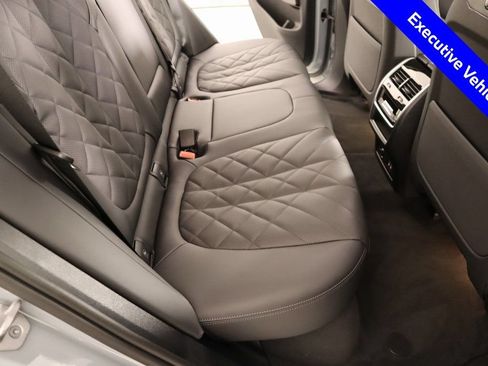 New 2026 BMW X5 xDrive40i w/ M Sport Package AWD/4WD image 15