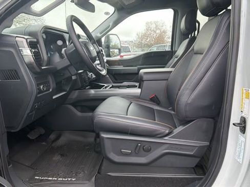 New 2026 Ford F350 Lariat w/ Black Appearance Package AWD/4WD image 9