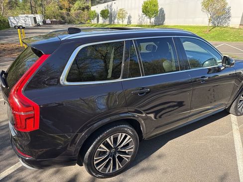 Used 2020 Volvo XC90 T5 Momentum AWD/4WD image 5