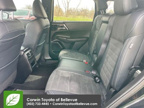 Used 2024 Mitsubishi Outlander SE FWD image 26