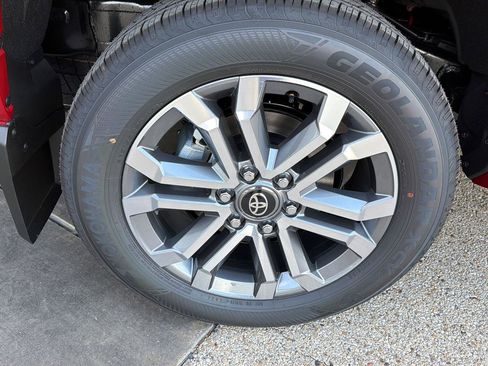 New 2026 Toyota 4Runner Limited AWD/4WD image 7