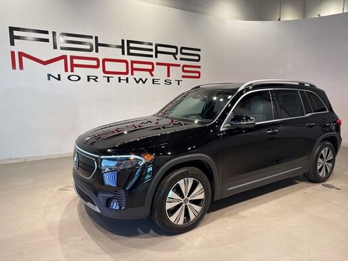 Used 2023 Mercedes-Benz EQB 300 4MATIC w/ Exclusive Package image 8