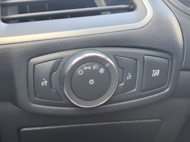 Used 2020 Ford Edge SE FWD image 18