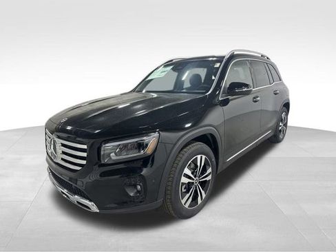 New 2025 Mercedes-Benz GLB 250 4MATIC image 10