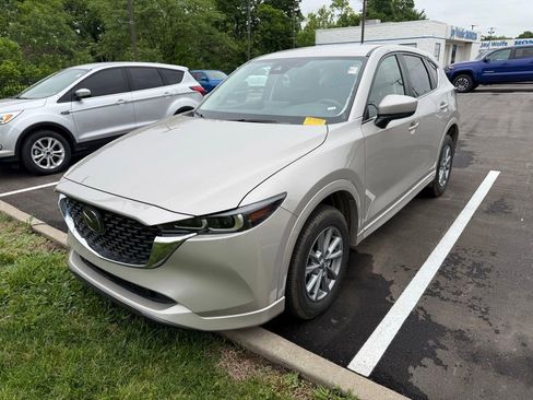Used 2025 MAZDA CX-5 AWD 2.5 S w/ Select Package image 3