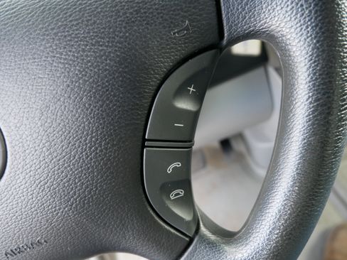 Used 2015 Freightliner Sprinter 3500 image 23