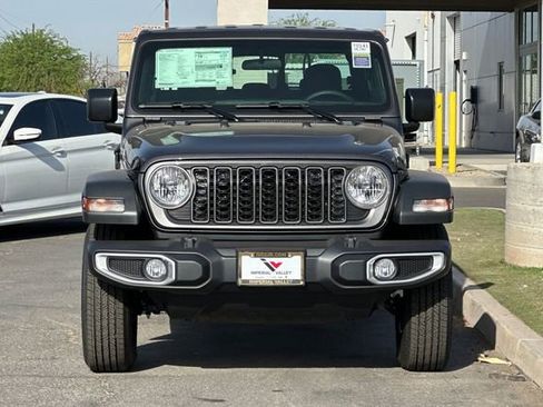 New 2026 Jeep Gladiator Sport AWD/4WD image 8