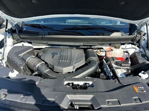 Certified 2025 GMC Acadia Elevation image 11