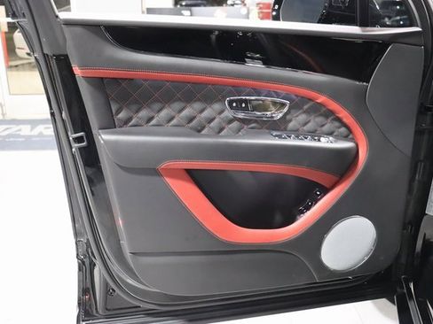 Used 2021 Bentley Bentayga Speed image 27