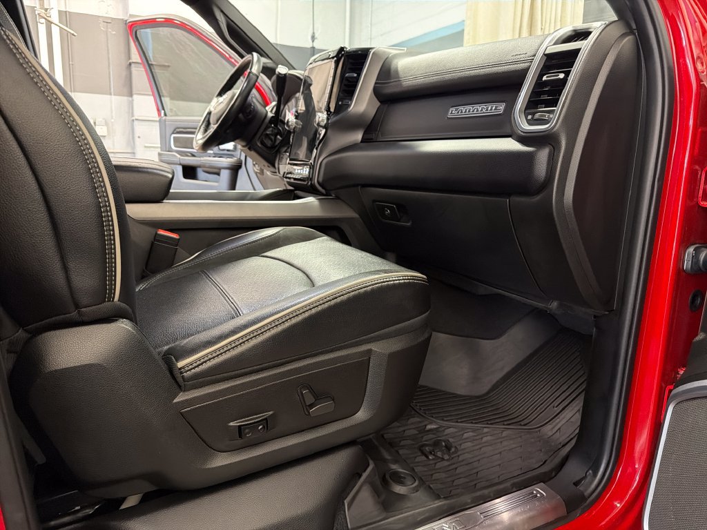 Used 2022 RAM 3500 Laramie AWD/4WD image 21