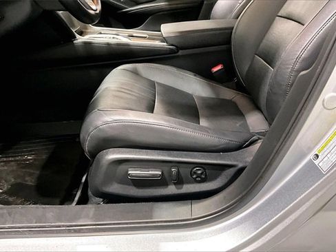 Used 2019 Honda Accord Touring image 19